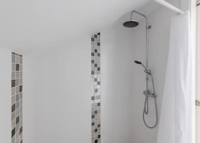 Akivillas Calheta Aura * Arco da Calheta (Madeira)