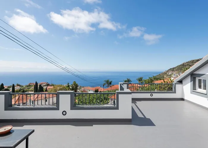 Akivillas Calheta Aura Tatil Evi