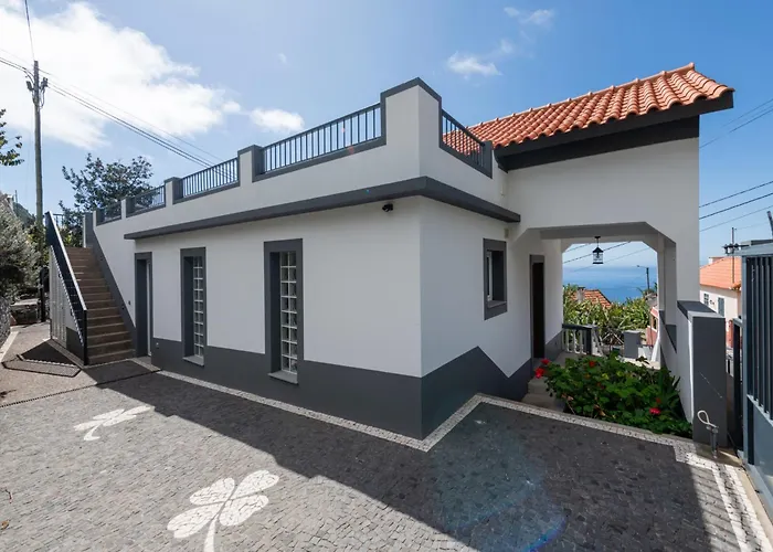 Akivillas Calheta Aura *